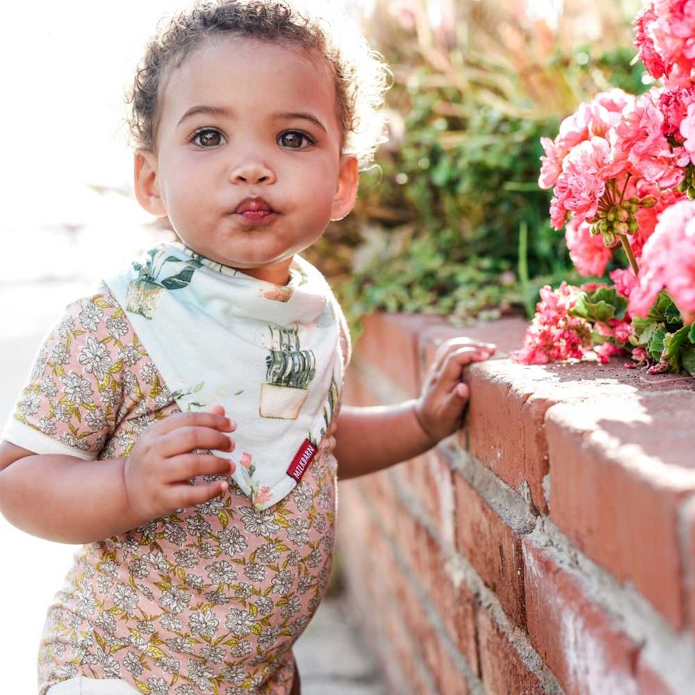Organic Kerchief Bib Peaches