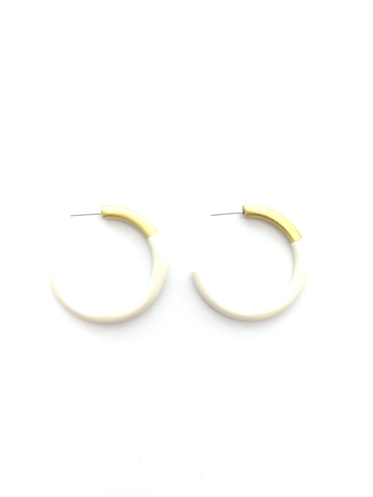 LG Liz Hoops Cream