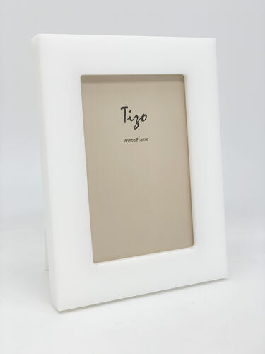 Lucite Frame White 5x7