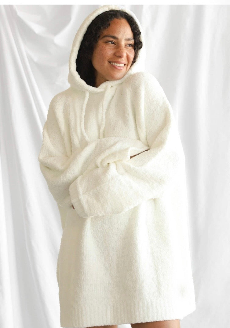 Snug Blanket Hoodie Off White